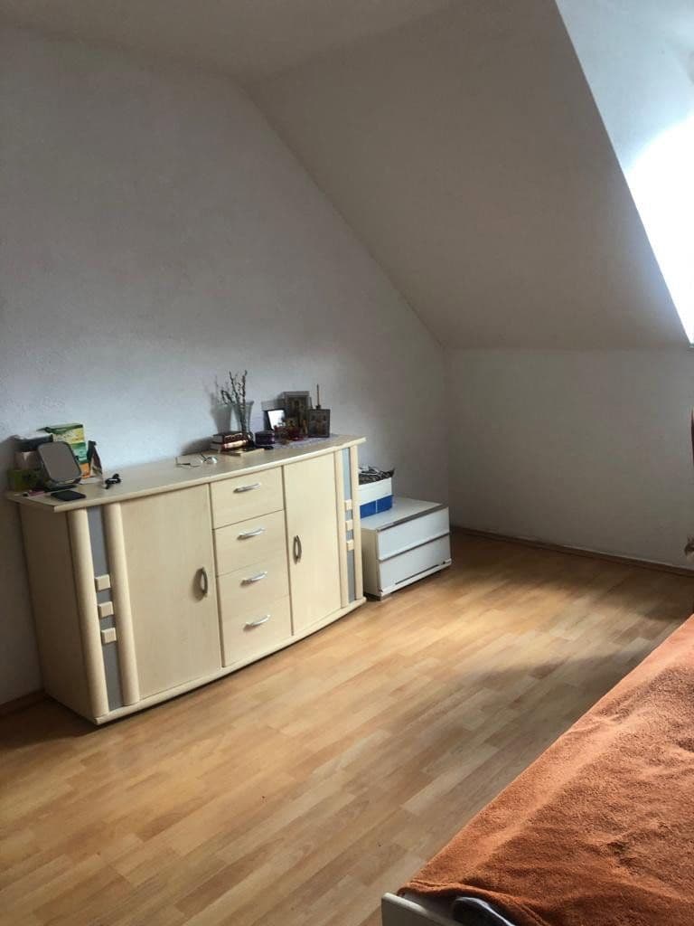 Pronájem bytu 3+1 60 m², Schwarzbach 80, Wuppertal, Severní Porýní-Vestfálsko Pronájem bytu 3+1 60 m², Schwarzbach 80, Wuppertal, Severní Porýní-Vestfálsko