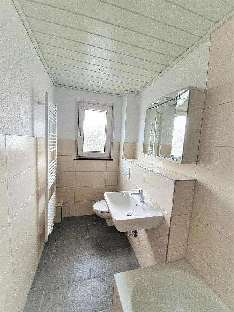 Pronájem bytu 4+1 98 m², Celle, Dolní Sasko Pronájem bytu 4+1 98 m², Celle, Dolní Sasko