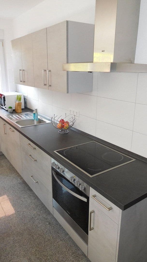 Pronájem bytu 2+1 50 m², Friedrich - Dürr Str. 37, Heilbronn, Bádensko-Württembersko Pronájem bytu 2+1 50 m², Friedrich - Dürr Str. 37, Heilbronn, Bádensko-Württembersko