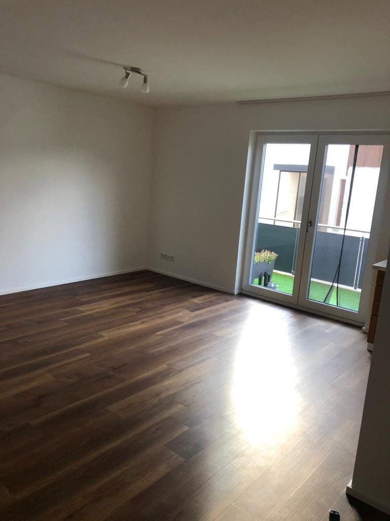Pronájem bytu 3+1 80 m², Kipfenberg, Bavorsko Pronájem bytu 3+1 80 m², Kipfenberg, Bavorsko
