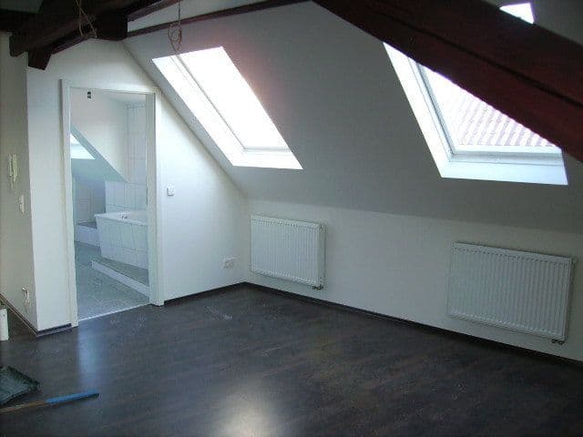 Pronájem bytu 2+kk 65 m², Heilbronn, Bádensko-Württembersko Pronájem bytu 2+kk 65 m², Heilbronn, Bádensko-Württembersko