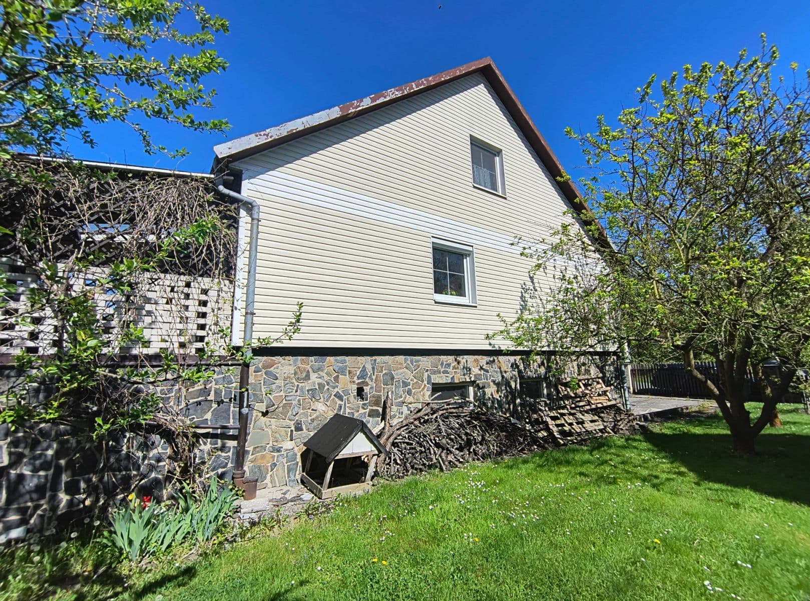 Prodej domu 345 m², pozemek 859 m², Bernartice nad Odrou, Moravskoslezský kraj Prodej domu 345 m², pozemek 859 m², Bernartice nad Odrou, Moravskoslezský kraj