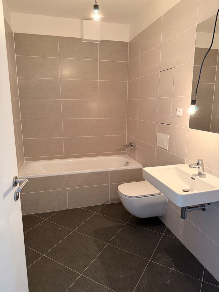 Pronájem bytu 2+kk 45 m², Pod Harfou, Praha, Praha Pronájem bytu 2+kk 45 m², Pod Harfou, Praha, Praha