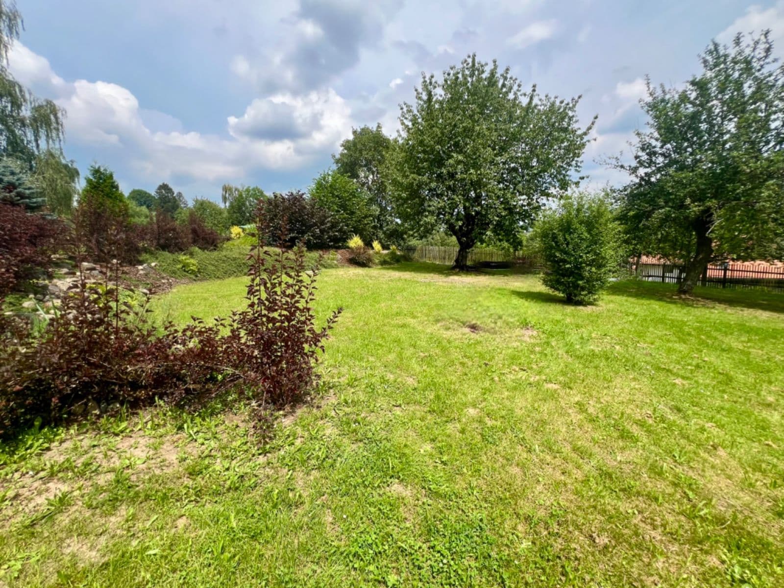 Prodej pozemku 806 m², Česká Lípa, Liberecký kraj Prodej pozemku 806 m², Česká Lípa, Liberecký kraj