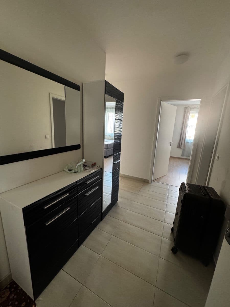 Pronájem bytu 3+kk 77 m², Strnadových, Praha, Praha Pronájem bytu 3+kk 77 m², Strnadových, Praha, Praha
