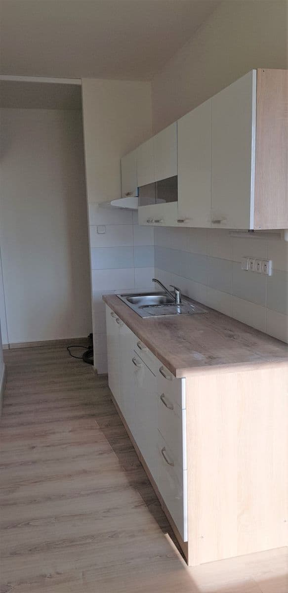 Pronájem bytu 3+1 65 m², Kmochova, Olomouc, Olomoucký kraj Pronájem bytu 3+1 65 m², Kmochova, Olomouc, Olomoucký kraj