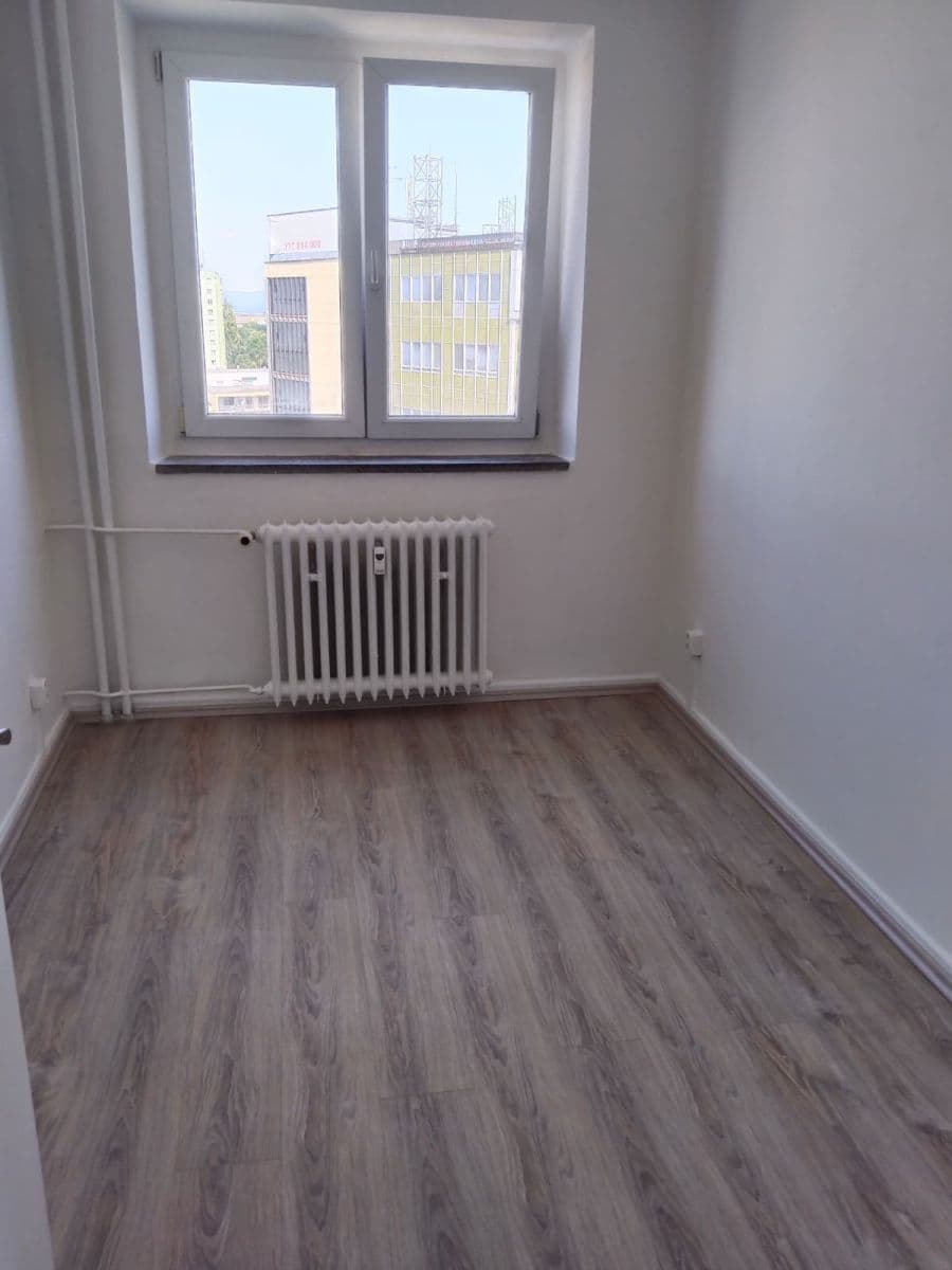 Pronájem bytu 3+1 65 m², Kmochova, Olomouc, Olomoucký kraj Pronájem bytu 3+1 65 m², Kmochova, Olomouc, Olomoucký kraj