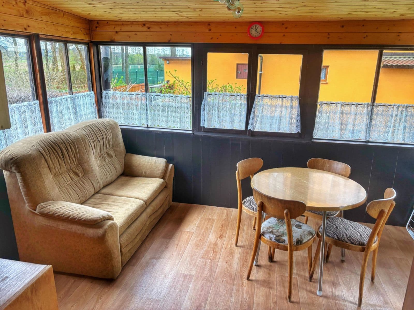 Prodej chaty, chalupy 58 m², pozemek 380 m², Černíny, Středočeský kraj Prodej chaty, chalupy 58 m², pozemek 380 m², Černíny, Středočeský kraj
