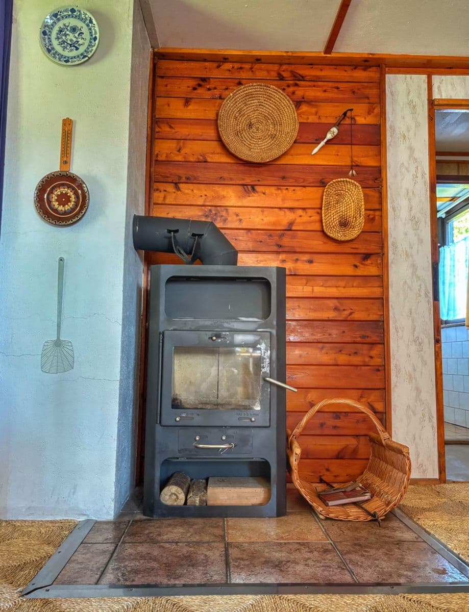 Prodej chaty, chalupy 58 m², pozemek 380 m², Černíny, Středočeský kraj Prodej chaty, chalupy 58 m², pozemek 380 m², Černíny, Středočeský kraj