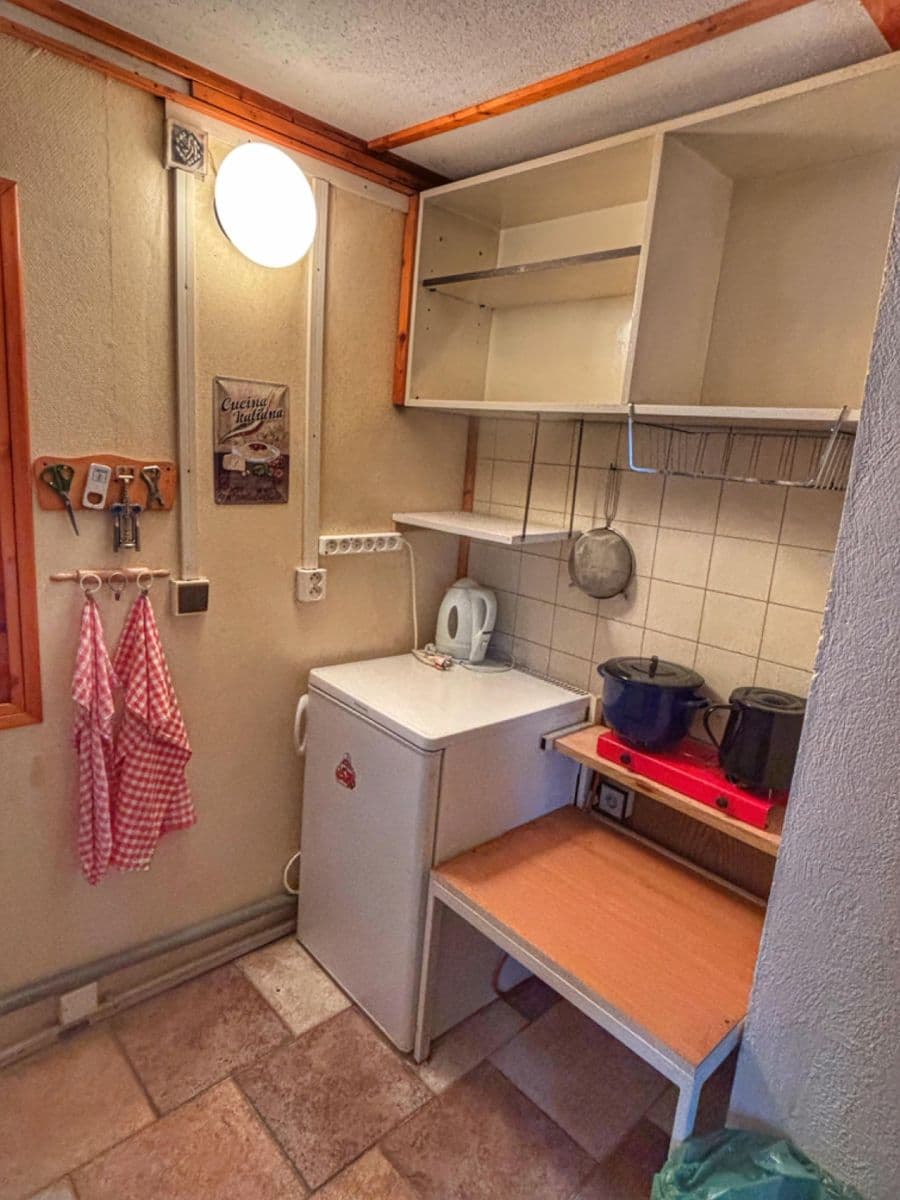 Prodej chaty, chalupy 58 m², pozemek 380 m², Černíny, Středočeský kraj Prodej chaty, chalupy 58 m², pozemek 380 m², Černíny, Středočeský kraj