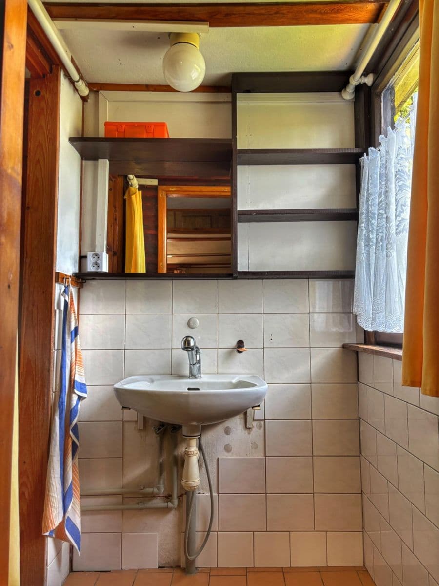 Prodej chaty, chalupy 58 m², pozemek 380 m², Černíny, Středočeský kraj Prodej chaty, chalupy 58 m², pozemek 380 m², Černíny, Středočeský kraj