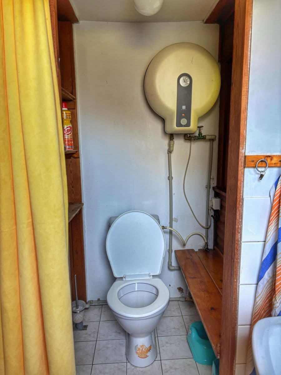 Prodej chaty, chalupy 58 m², pozemek 380 m², Černíny, Středočeský kraj Prodej chaty, chalupy 58 m², pozemek 380 m², Černíny, Středočeský kraj