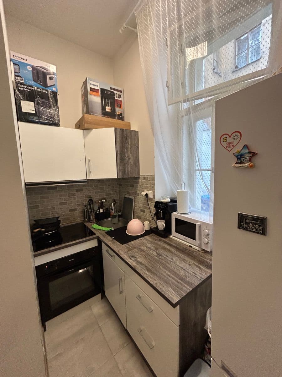 Pronájem bytu 1+1 34 m², Růžová, Praha, Praha Pronájem bytu 1+1 34 m², Růžová, Praha, Praha