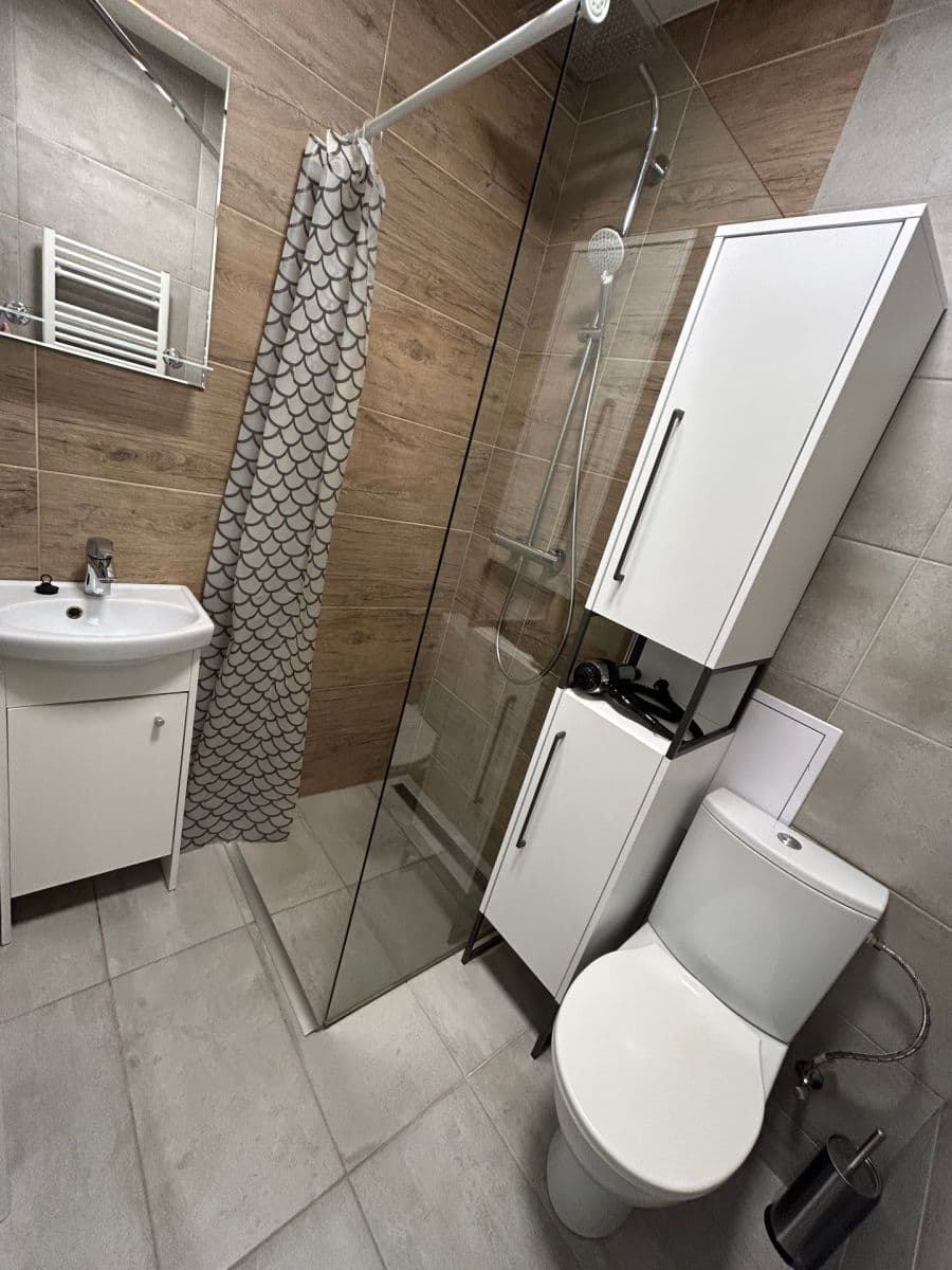 Pronájem bytu 1+1 34 m², Růžová, Praha, Praha Pronájem bytu 1+1 34 m², Růžová, Praha, Praha