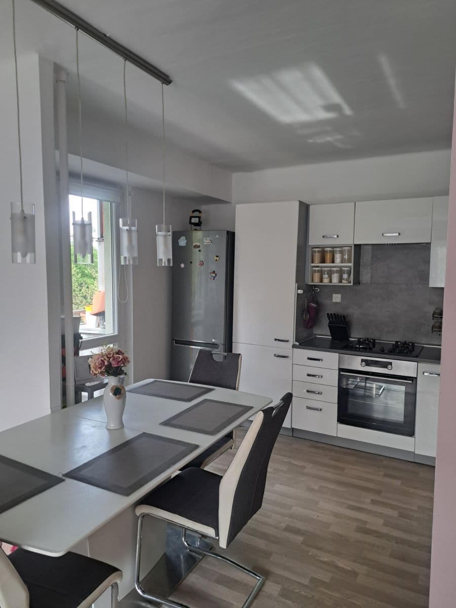 Prodej bytu 3+kk 64 m², Průběžná, Ostrava, Moravskoslezský kraj Prodej bytu 3+kk 64 m², Průběžná, Ostrava, Moravskoslezský kraj