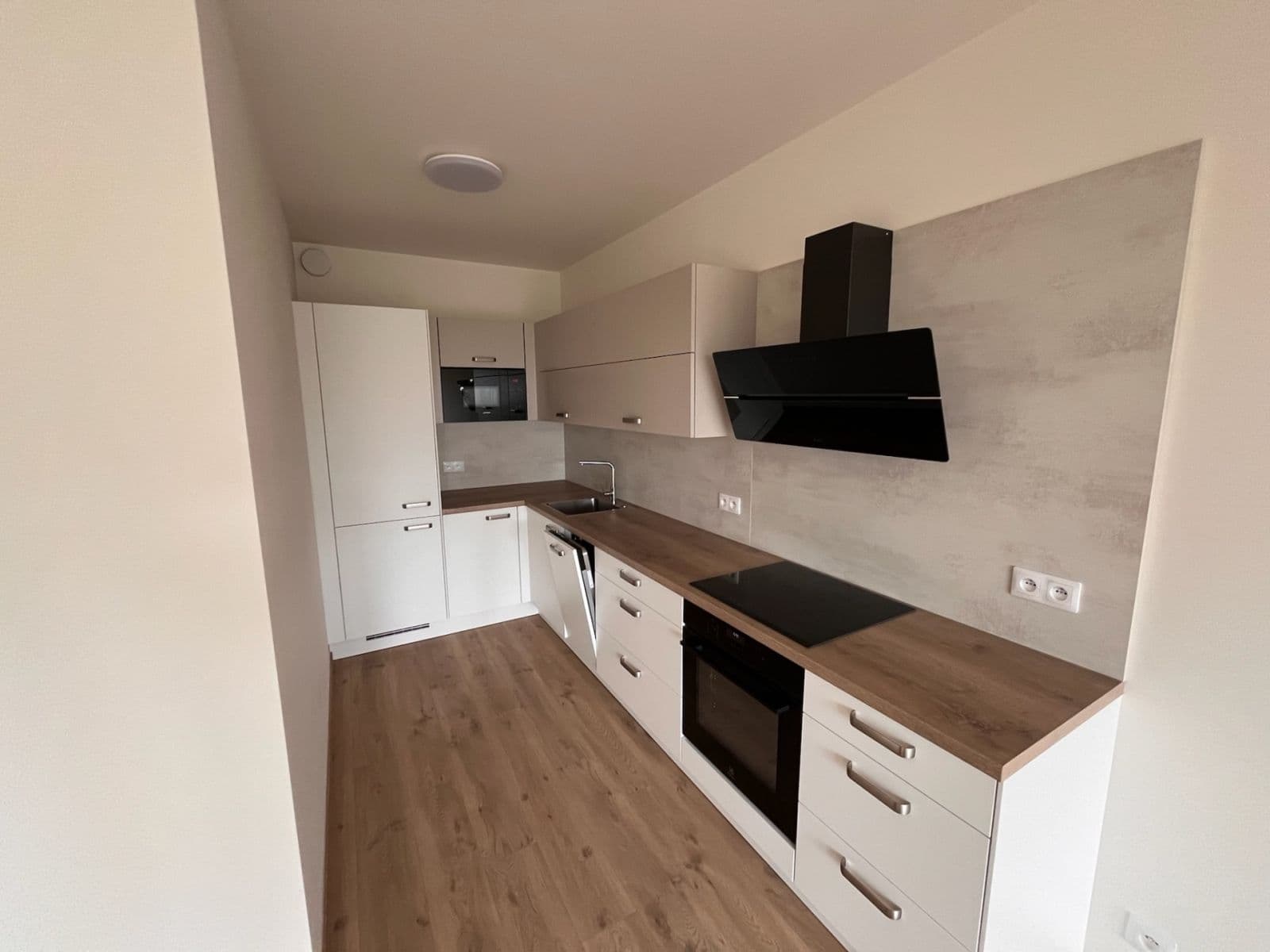 Pronájem bytu 2+kk 59 m², Drahňovická, Praha, Praha Pronájem bytu 2+kk 59 m², Drahňovická, Praha, Praha