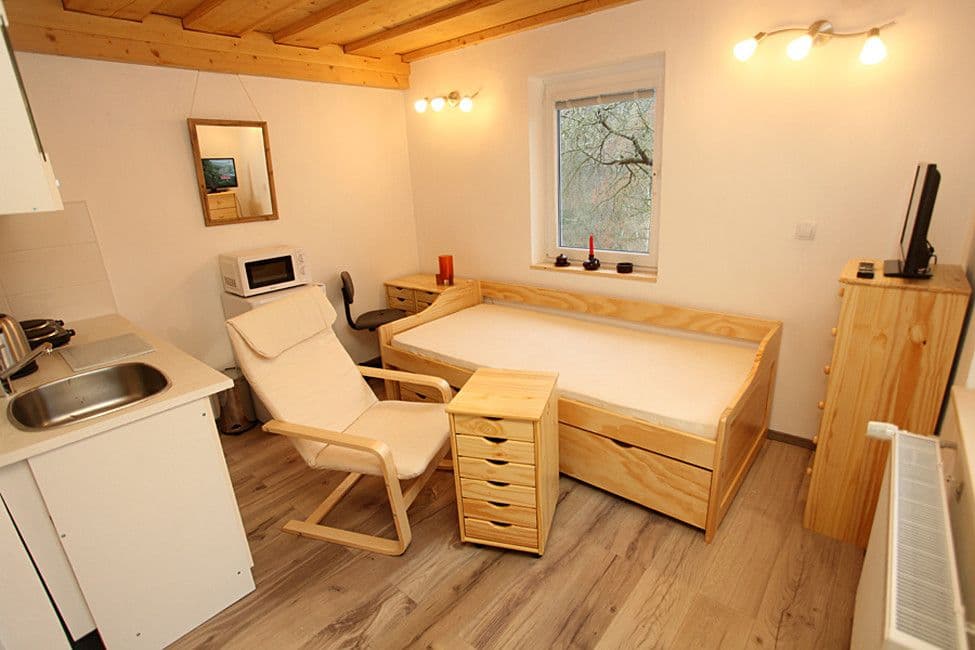 Pronájem bytu 1+kk 18 m², Na Stoupách, Jihlava, Kraj Vysočina Pronájem bytu 1+kk 18 m², Na Stoupách, Jihlava, Kraj Vysočina