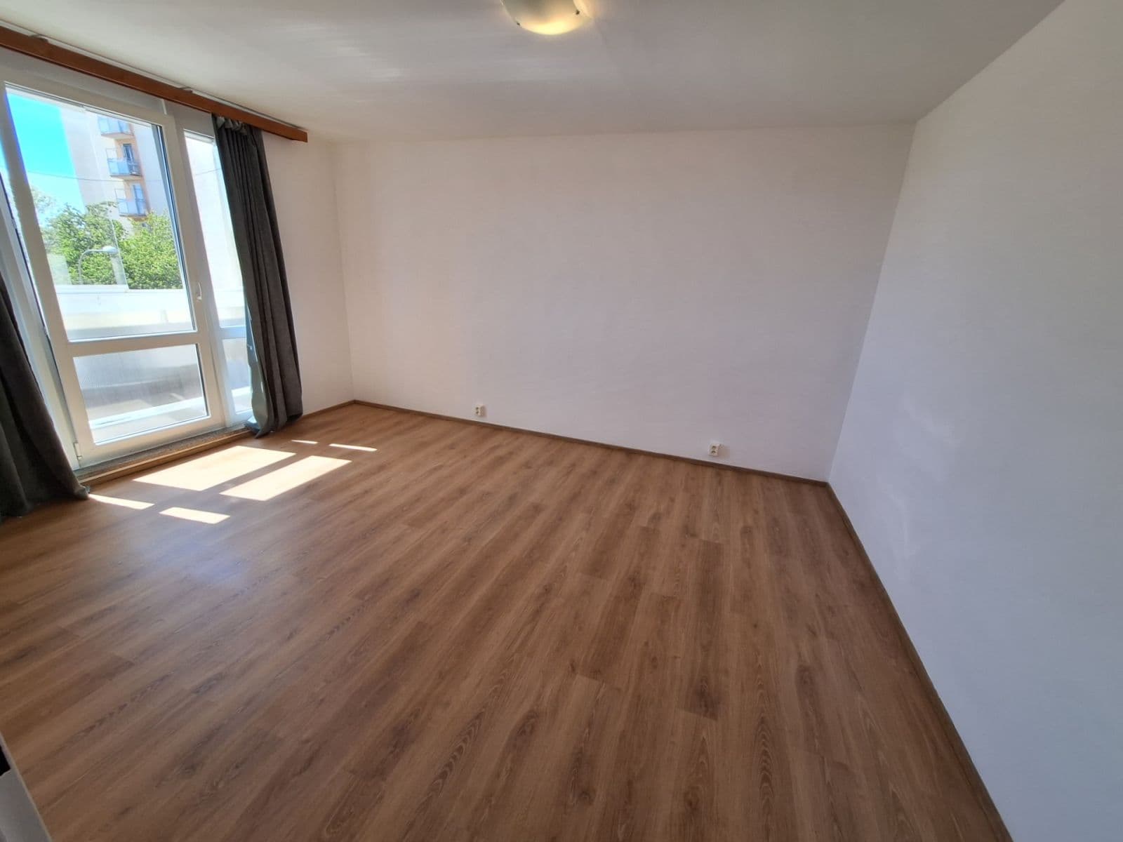Pronájem bytu 1+1 38 m², Nepomucká, Plzeň, Plzeňský kraj Pronájem bytu 1+1 38 m², Nepomucká, Plzeň, Plzeňský kraj