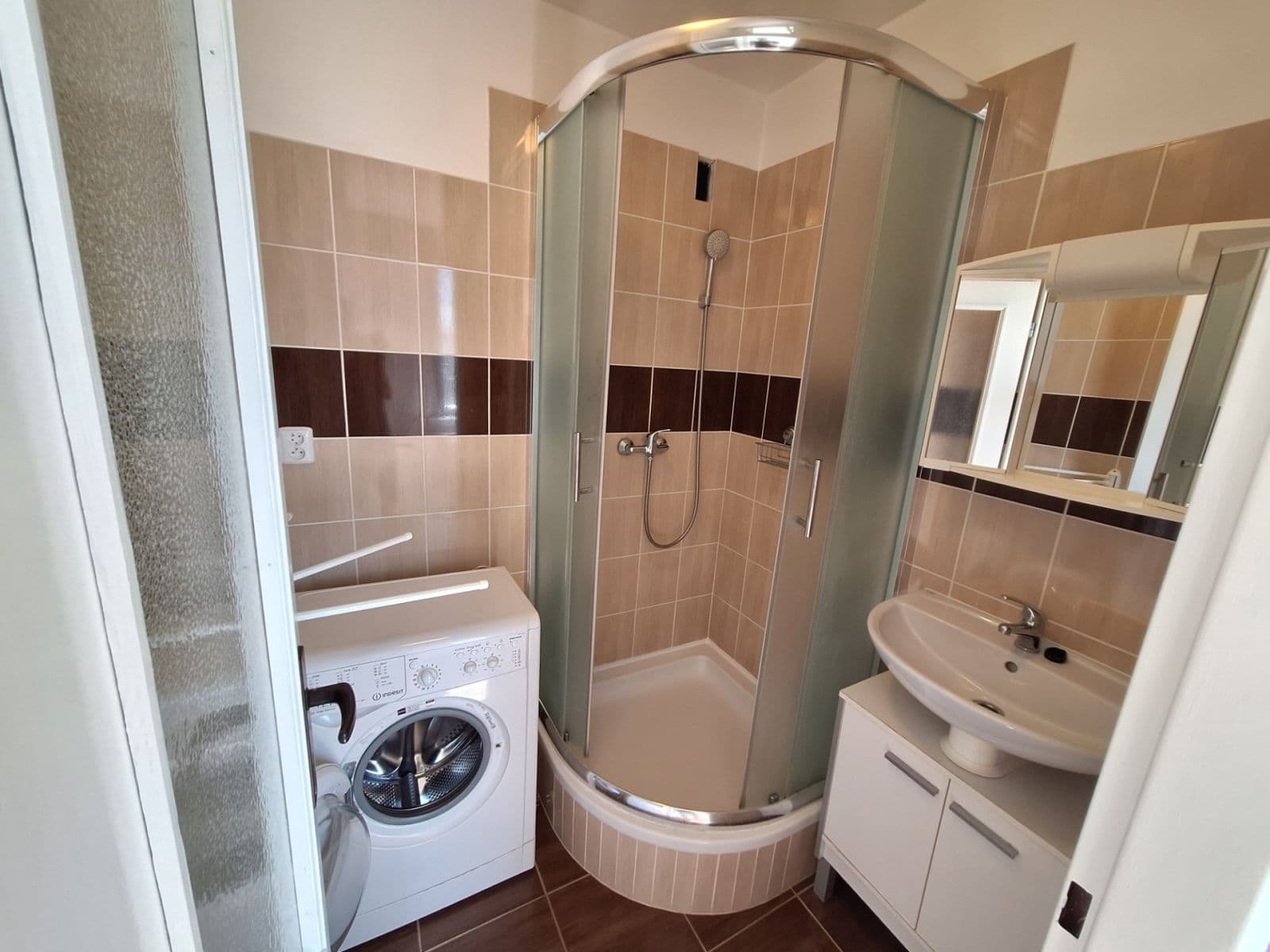 Pronájem bytu 1+1 38 m², Nepomucká, Plzeň, Plzeňský kraj Pronájem bytu 1+1 38 m², Nepomucká, Plzeň, Plzeňský kraj