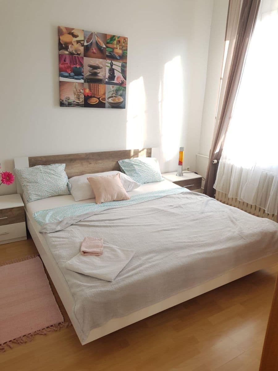 Pronájem bytu 2+1 95 m², U Waltrovky, Praha, Praha Pronájem bytu 2+1 95 m², U Waltrovky, Praha, Praha