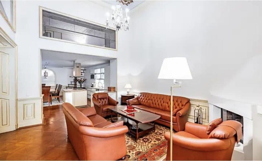 Pronájem bytu 150 m², Smetanovo nábřeží, Praha, Praha Pronájem bytu 150 m², Smetanovo nábřeží, Praha, Praha