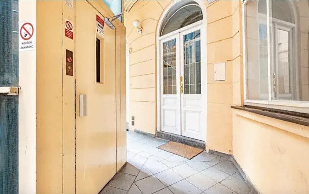 Pronájem bytu 150 m², Smetanovo nábřeží, Praha, Praha Pronájem bytu 150 m², Smetanovo nábřeží, Praha, Praha