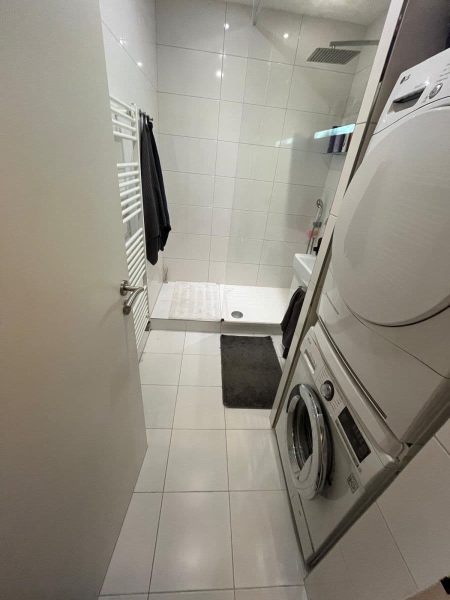 Pronájem bytu 3+1 83 m², Za Stadionem, Mělník, Středočeský kraj Pronájem bytu 3+1 83 m², Za Stadionem, Mělník, Středočeský kraj