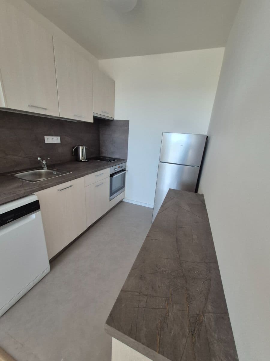 Pronájem bytu 2+kk 46 m², Milánská, Praha, Praha Pronájem bytu 2+kk 46 m², Milánská, Praha, Praha