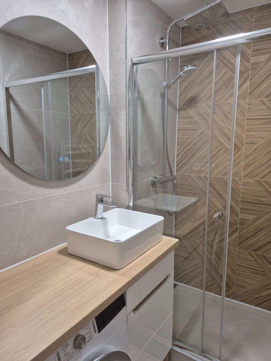Pronájem bytu 2+kk 46 m², Milánská, Praha, Praha Pronájem bytu 2+kk 46 m², Milánská, Praha, Praha