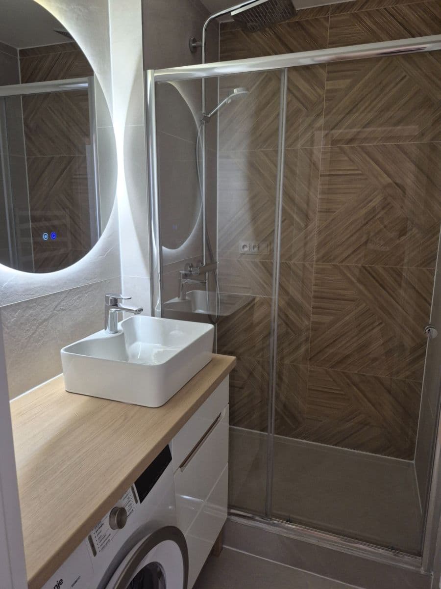 Pronájem bytu 2+kk 46 m², Milánská, Praha, Praha Pronájem bytu 2+kk 46 m², Milánská, Praha, Praha