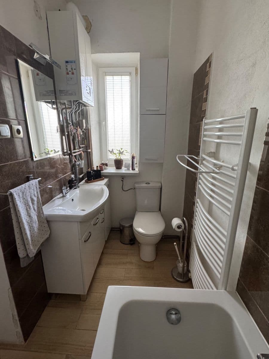 Prodej domu 202 m², pozemek 320 m², Jevišovice, Jihomoravský kraj Prodej domu 202 m², pozemek 320 m², Jevišovice, Jihomoravský kraj