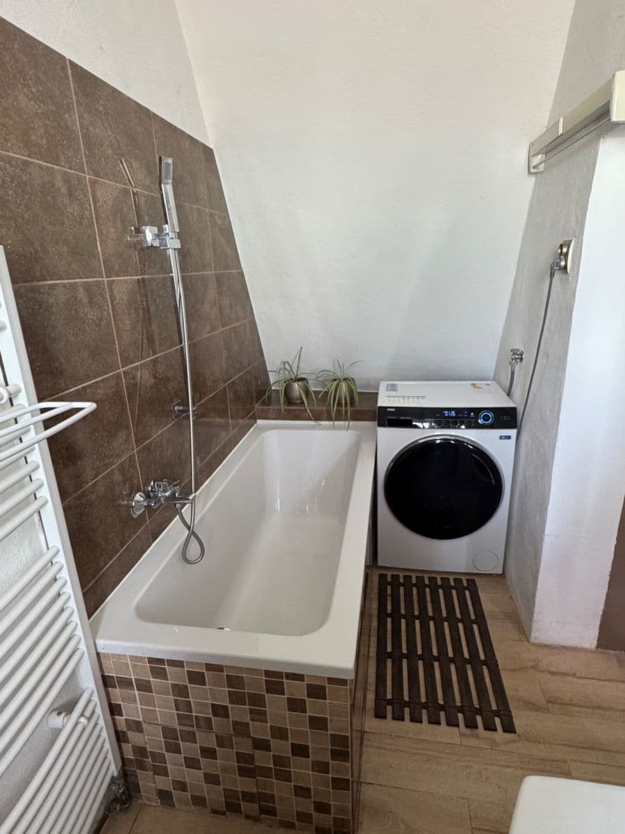 Prodej domu 202 m², pozemek 320 m², Jevišovice, Jihomoravský kraj Prodej domu 202 m², pozemek 320 m², Jevišovice, Jihomoravský kraj