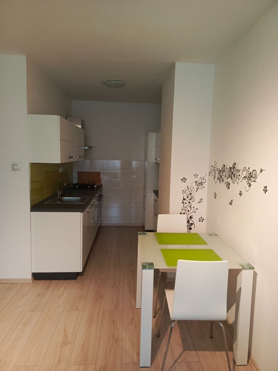 Pronájem bytu 2+kk 40 m², Na Jarově, Praha, Praha Pronájem bytu 2+kk 40 m², Na Jarově, Praha, Praha