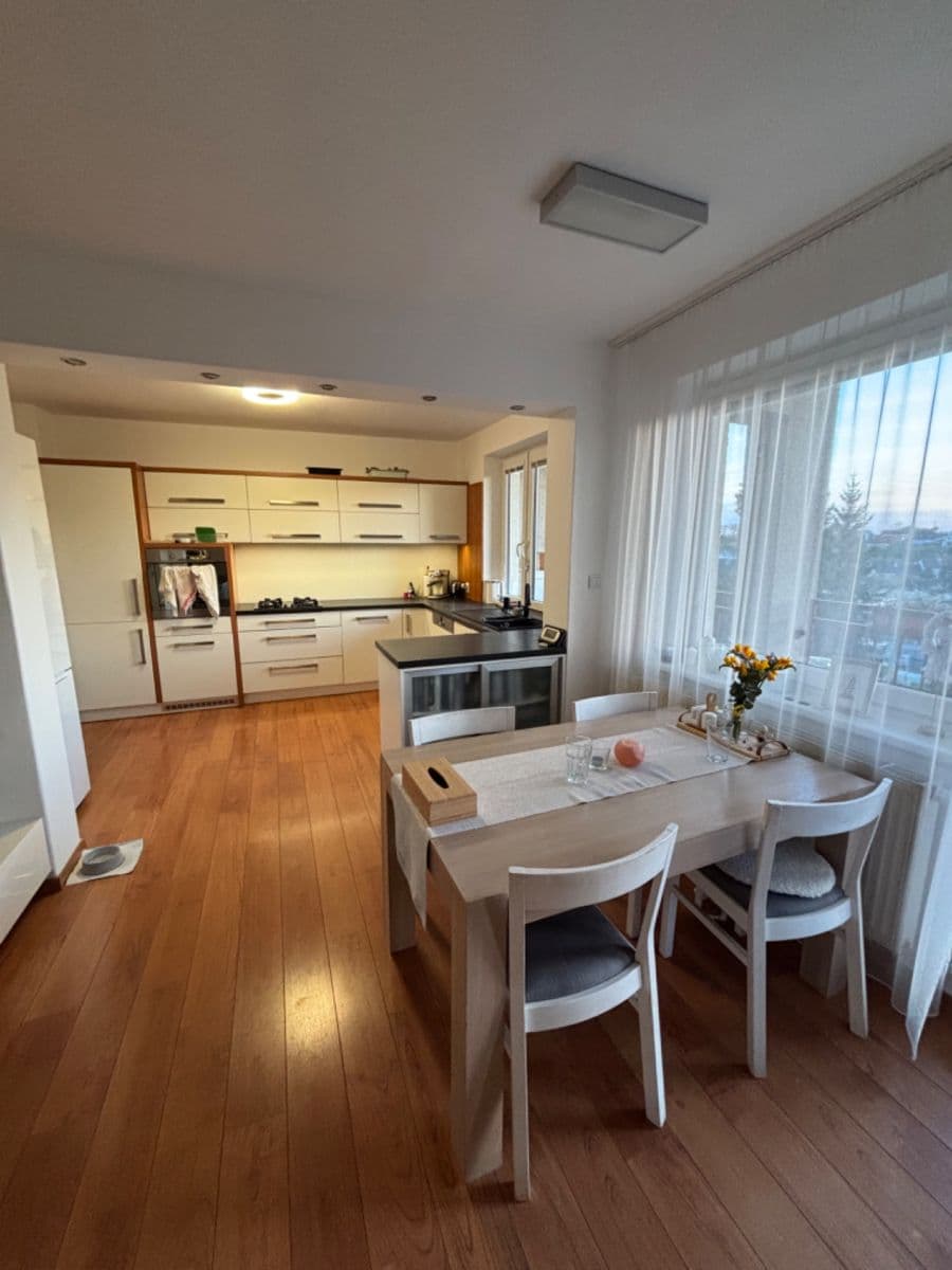 Prodej bytu 4+1 89 m², Tečovice, Zlínský kraj Prodej bytu 4+1 89 m², Tečovice, Zlínský kraj