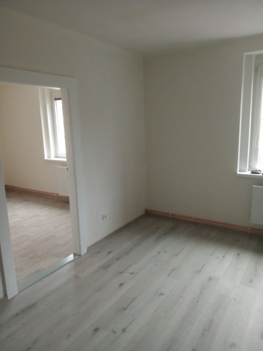 Pronájem bytu 2+kk 49 m², Na Popluží, Ústí nad Labem, Ústecký kraj Pronájem bytu 2+kk 49 m², Na Popluží, Ústí nad Labem, Ústecký kraj