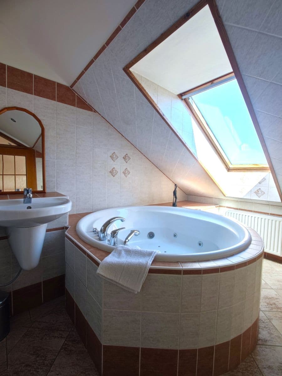 Pronájem bytu 5+kk 146 m², Sulova, Praha, Praha Pronájem bytu 5+kk 146 m², Sulova, Praha, Praha