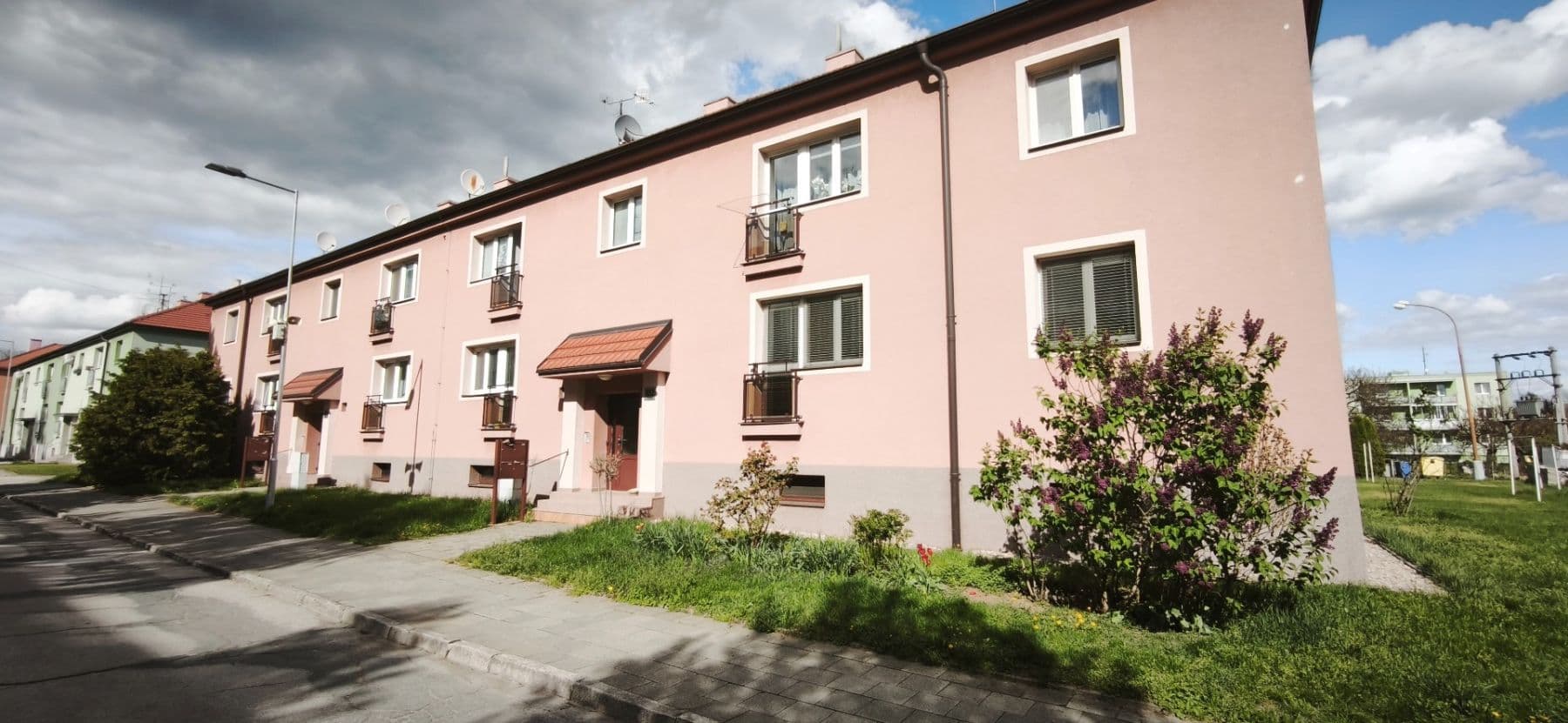 Prodej bytu 2+kk 53 m², Družstevní, Pohořelice, Jihomoravský kraj Prodej bytu 2+kk 53 m², Družstevní, Pohořelice, Jihomoravský kraj