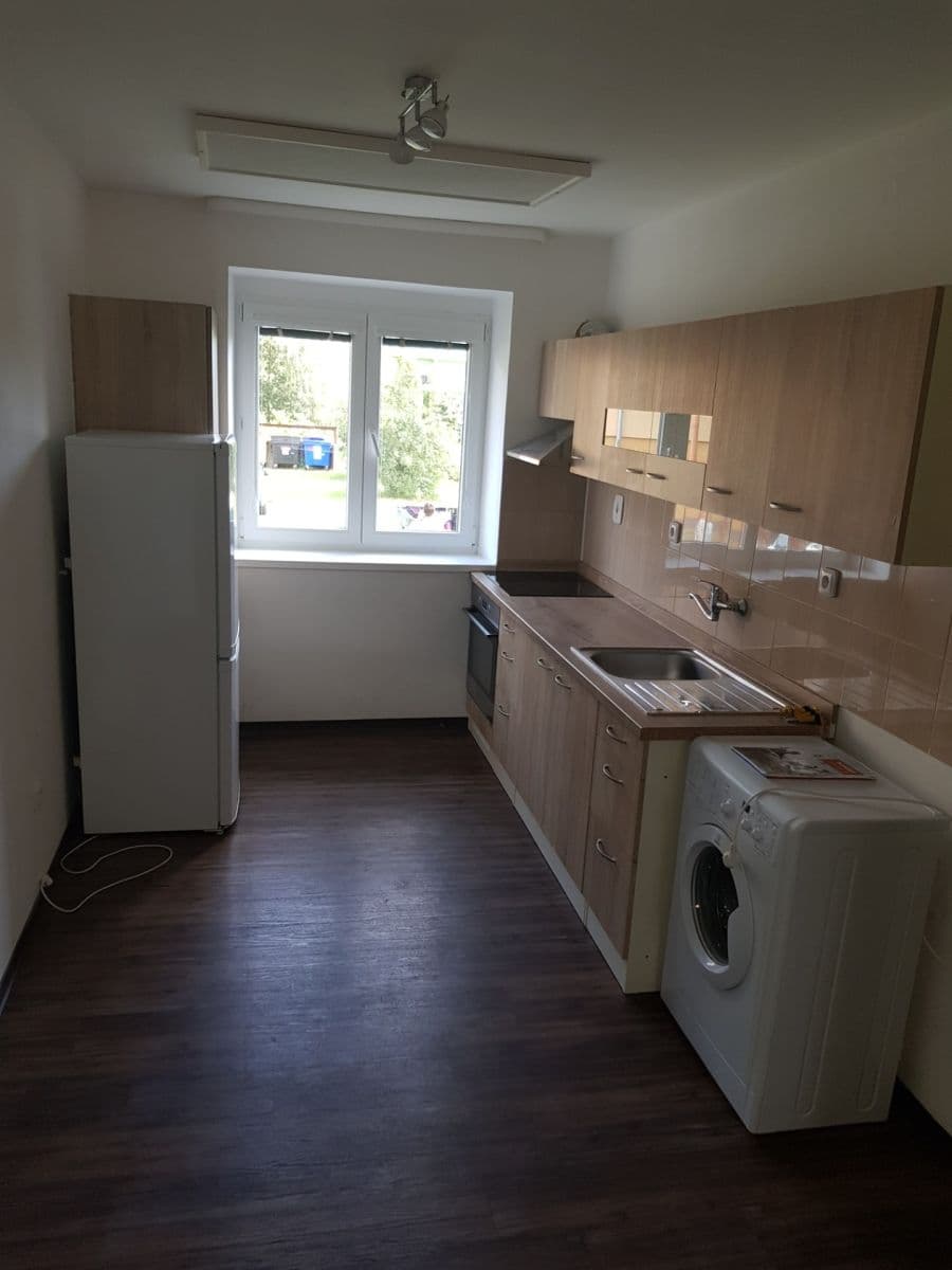 Prodej bytu 2+kk 53 m², Družstevní, Pohořelice, Jihomoravský kraj Prodej bytu 2+kk 53 m², Družstevní, Pohořelice, Jihomoravský kraj