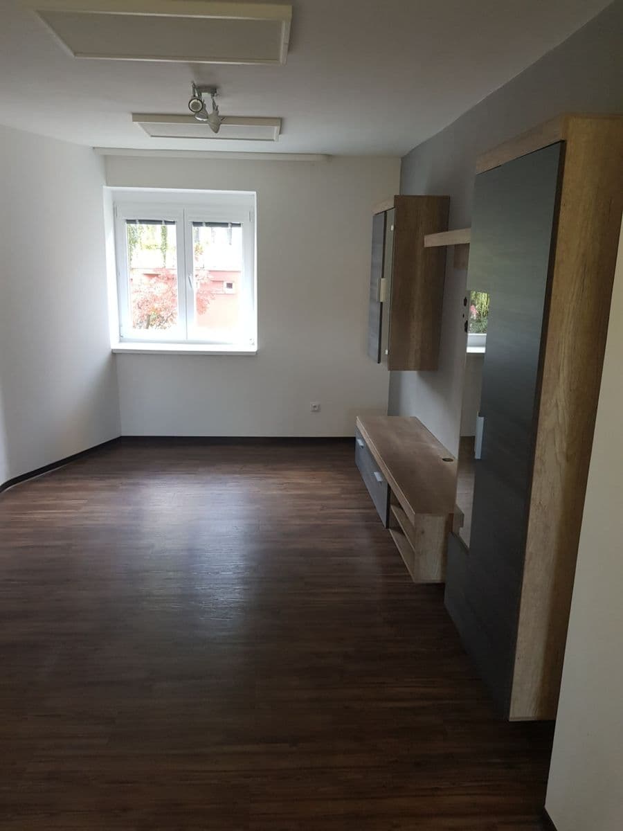 Prodej bytu 2+kk 53 m², Družstevní, Pohořelice, Jihomoravský kraj Prodej bytu 2+kk 53 m², Družstevní, Pohořelice, Jihomoravský kraj