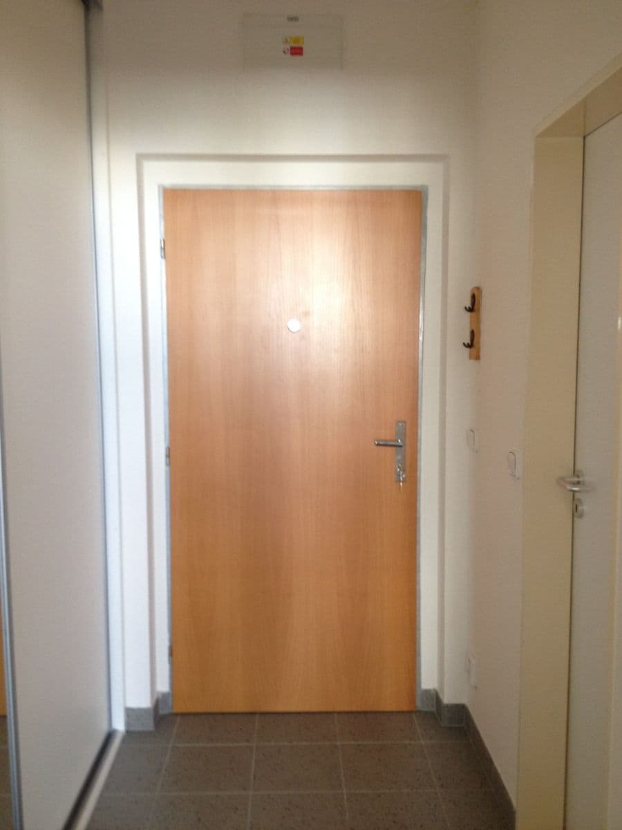 Pronájem bytu 1+kk 35 m², Sluneční náměstí, Praha, Praha Pronájem bytu 1+kk 35 m², Sluneční náměstí, Praha, Praha