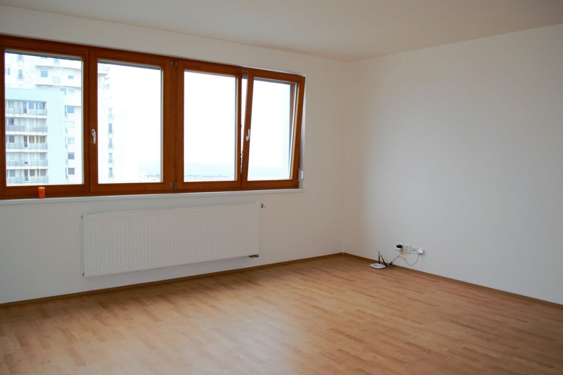 Pronájem bytu 1+kk 35 m², Sluneční náměstí, Praha, Praha Pronájem bytu 1+kk 35 m², Sluneční náměstí, Praha, Praha