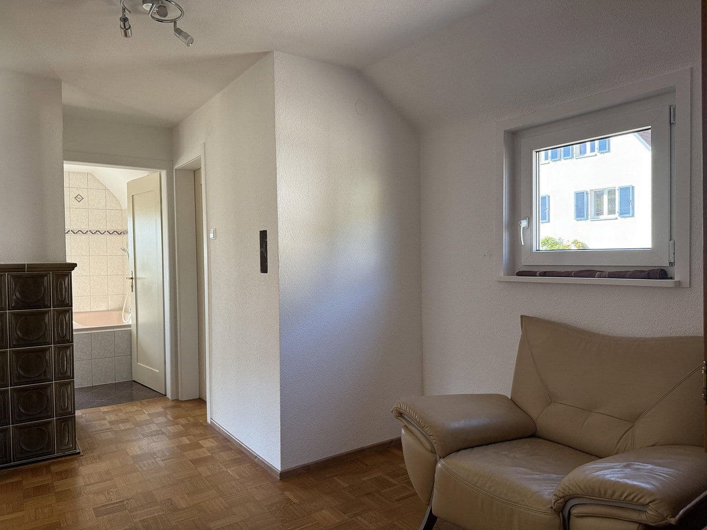 Prodej domu 130 m², pozemek 513 m², Ingelfingen, Bádensko-Württembersko Prodej domu 130 m², pozemek 513 m², Ingelfingen, Bádensko-Württembersko