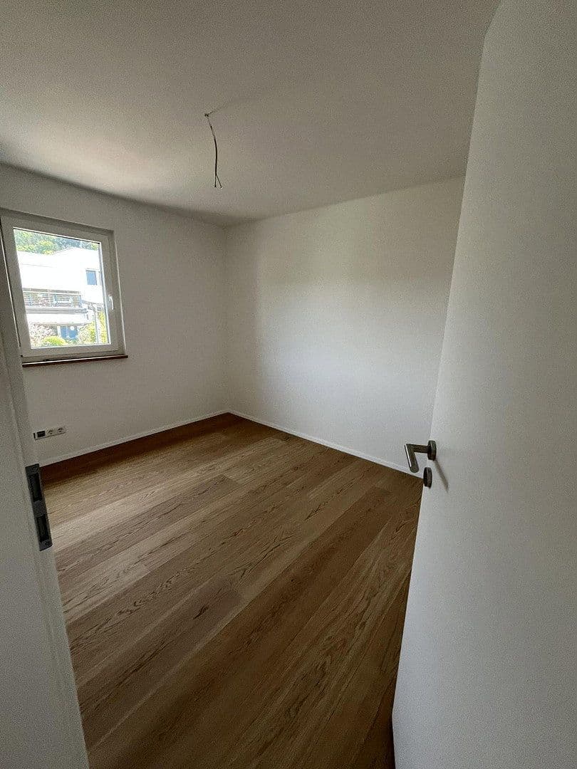 Prodej bytu 3+1 110 m², Lindenstr.48, Haslach im Kinzigtal, Bádensko-Württembersko Prodej bytu 3+1 110 m², Lindenstr.48, Haslach im Kinzigtal, Bádensko-Württembersko