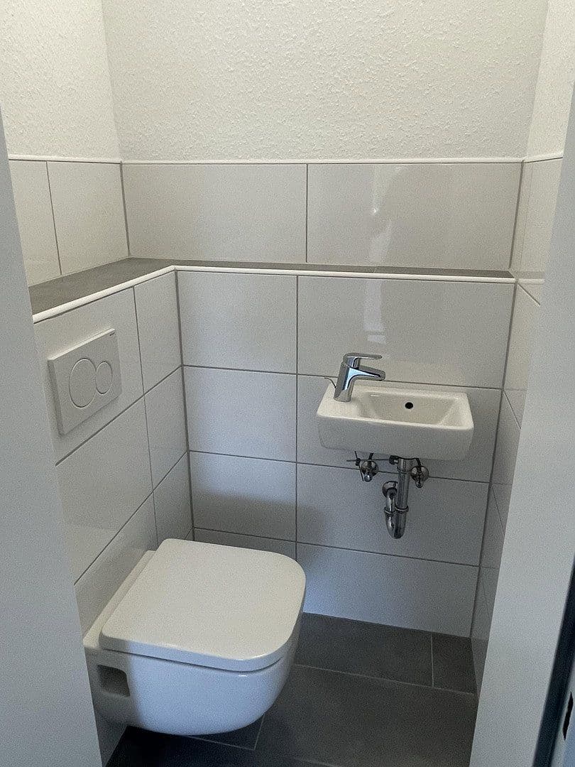 Pronájem bytu 4+1 86 m², Birkenweg 1, Hückeswagen, Severní Porýní-Vestfálsko Pronájem bytu 4+1 86 m², Birkenweg 1, Hückeswagen, Severní Porýní-Vestfálsko