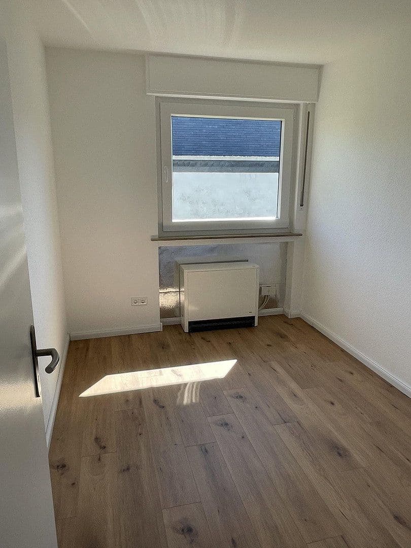 Pronájem bytu 4+1 86 m², Birkenweg 1, Hückeswagen, Severní Porýní-Vestfálsko Pronájem bytu 4+1 86 m², Birkenweg 1, Hückeswagen, Severní Porýní-Vestfálsko