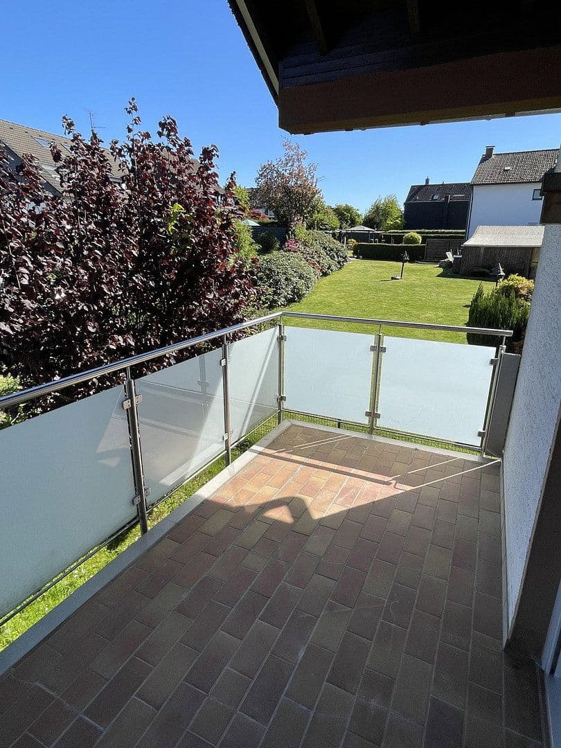 Pronájem bytu 4+1 86 m², Birkenweg 1, Hückeswagen, Severní Porýní-Vestfálsko Pronájem bytu 4+1 86 m², Birkenweg 1, Hückeswagen, Severní Porýní-Vestfálsko