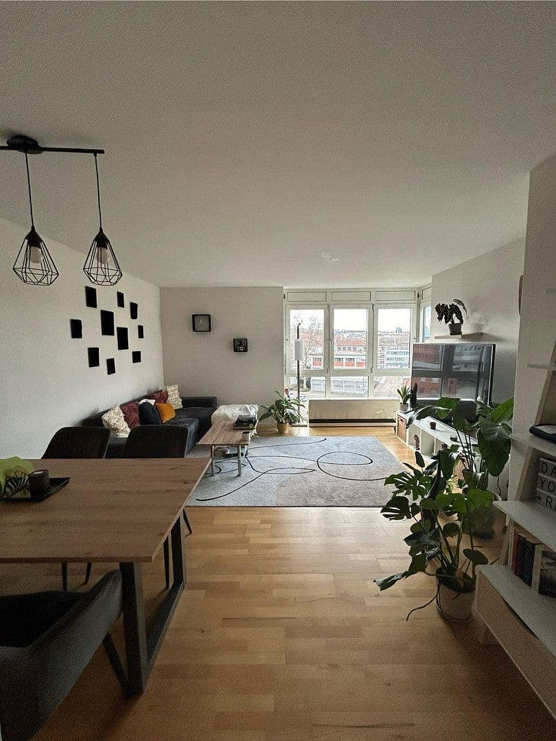 Pronájem bytu 2+1 48 m², Schwarenbergstr. 10, Stuttgart, Bádensko-Württembersko Pronájem bytu 2+1 48 m², Schwarenbergstr. 10, Stuttgart, Bádensko-Württembersko