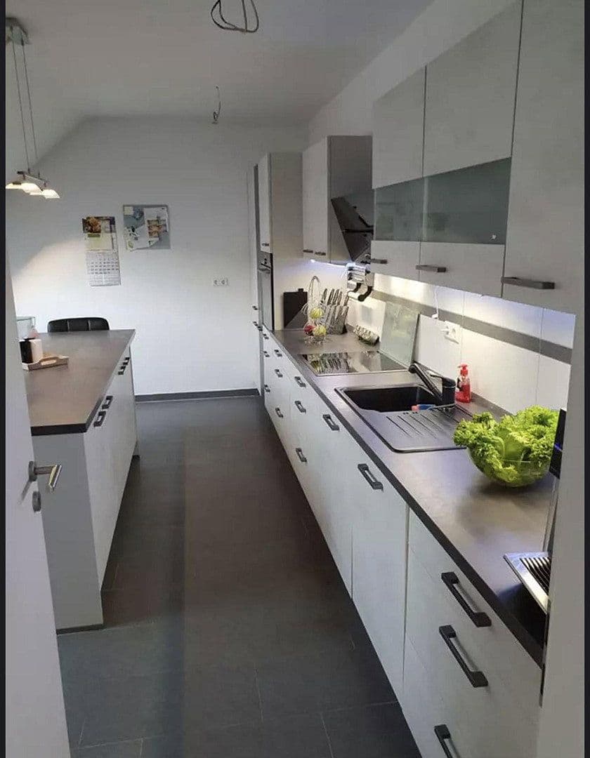 Pronájem bytu 4+1 125 m², Salzelmener Str.5/1, Bad Rappenau, Bádensko-Württembersko Pronájem bytu 4+1 125 m², Salzelmener Str.5/1, Bad Rappenau, Bádensko-Württembersko