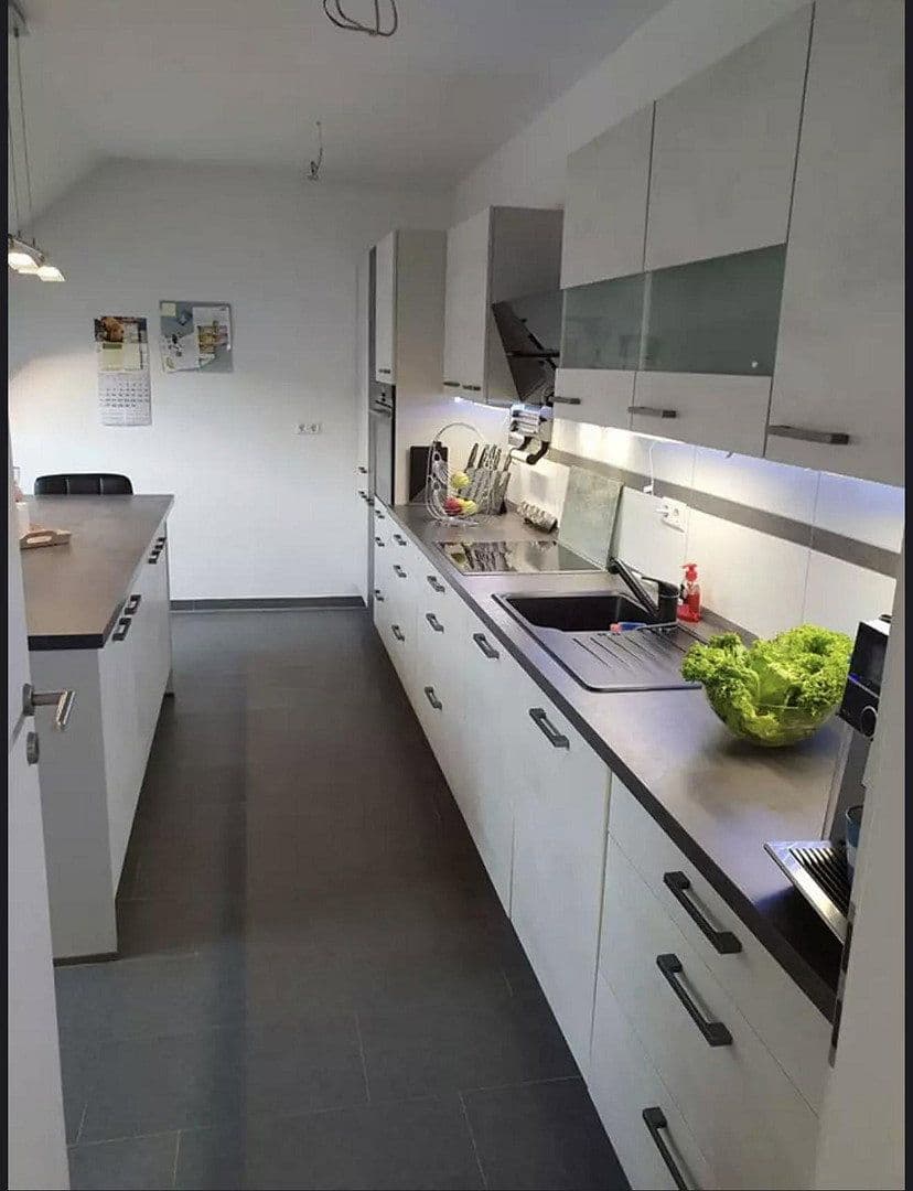 Pronájem bytu 4+1 125 m², Salzelmener Str.5/1, Bad Rappenau, Bádensko-Württembersko Pronájem bytu 4+1 125 m², Salzelmener Str.5/1, Bad Rappenau, Bádensko-Württembersko