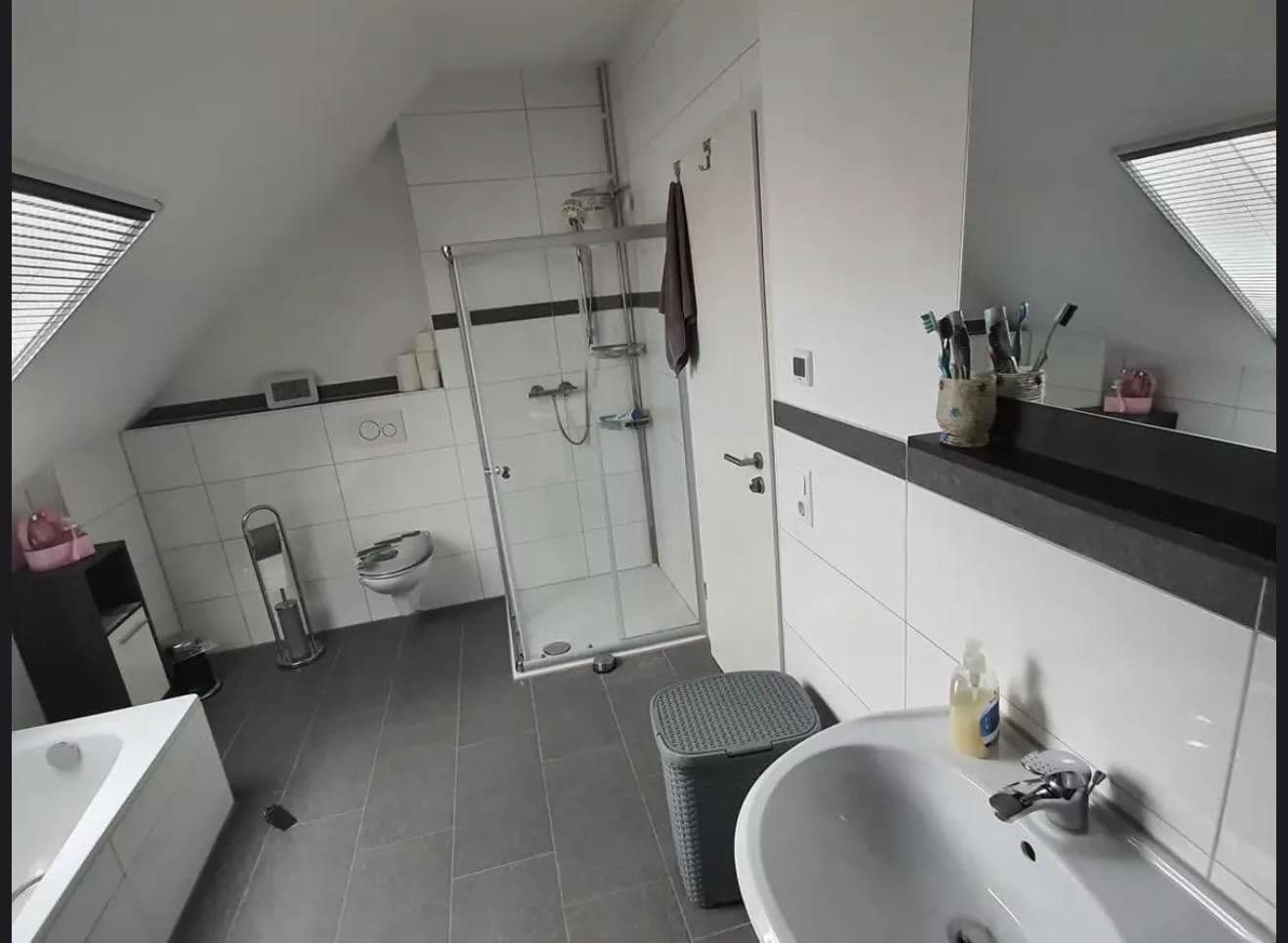 Pronájem bytu 4+1 125 m², Salzelmener Str.5/1, Bad Rappenau, Bádensko-Württembersko Pronájem bytu 4+1 125 m², Salzelmener Str.5/1, Bad Rappenau, Bádensko-Württembersko